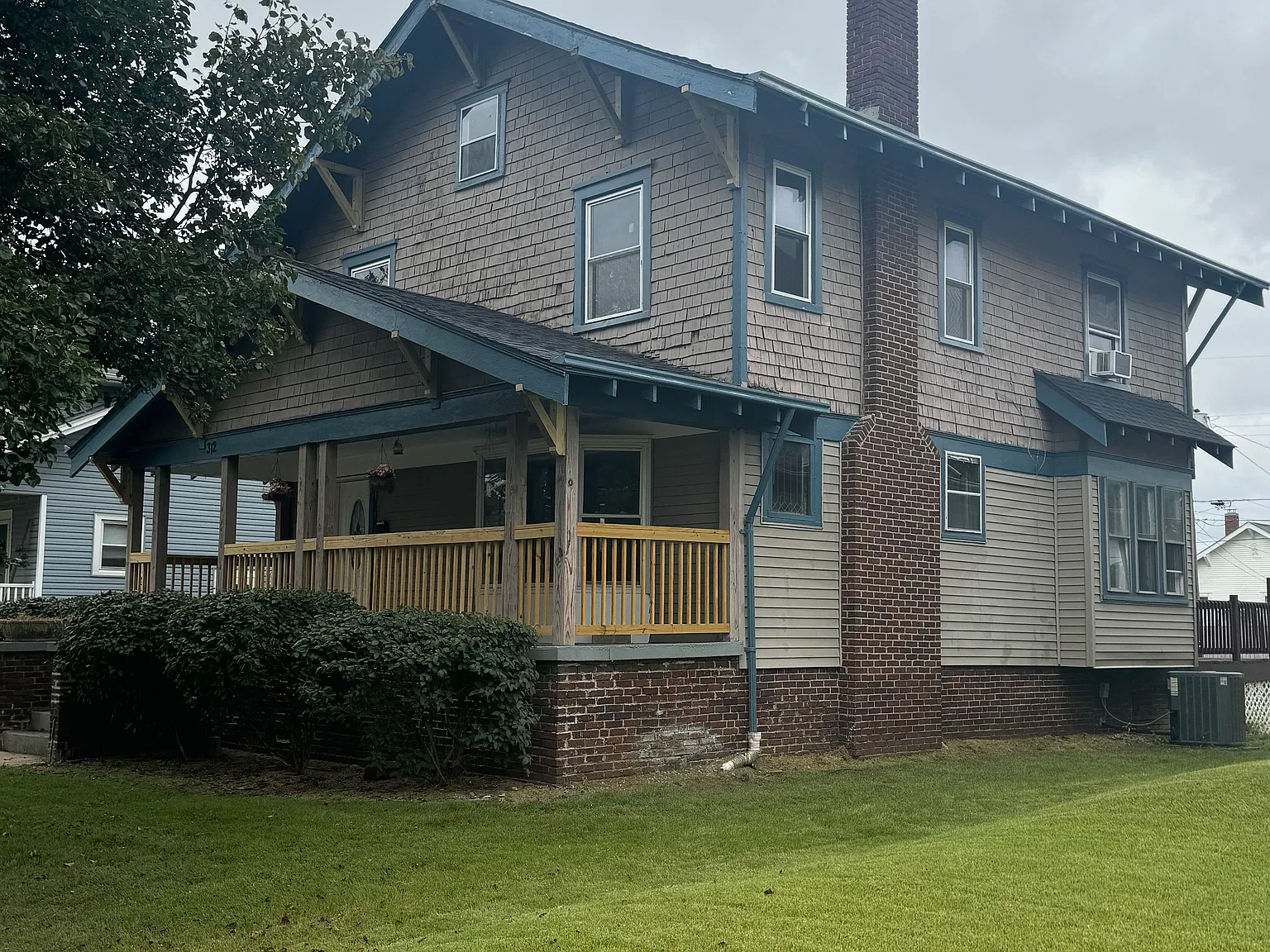 3 bed, 2802 sqft, $1,900 — Photo 2