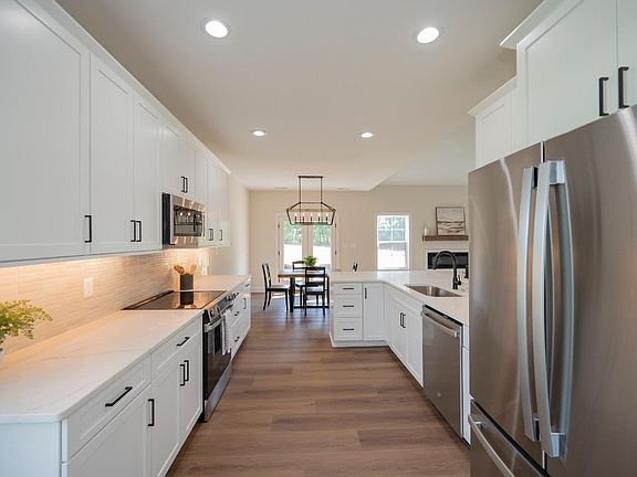 4th image of 1714 Willow Oak Dr