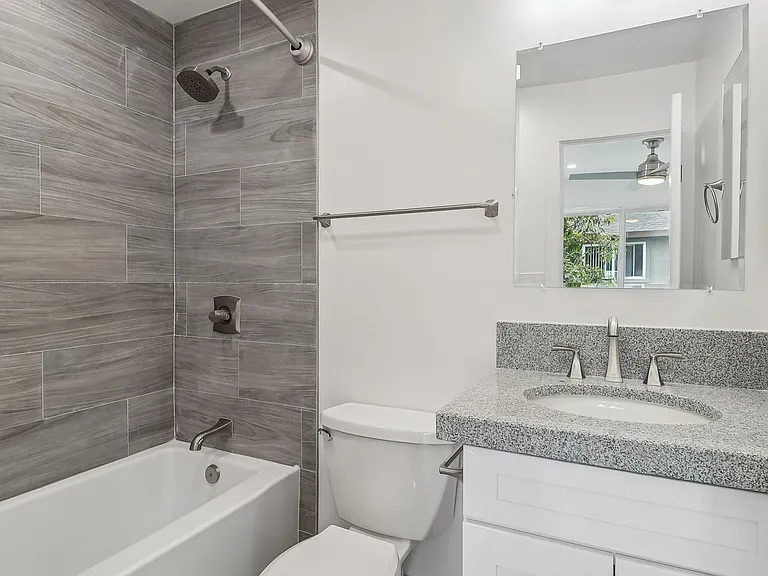Newly Renovated 2 Bed/2 Bath El Cajon — Photo 9