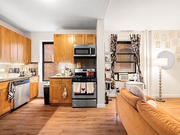 2nd image of 602 10th Ave APT 3FN