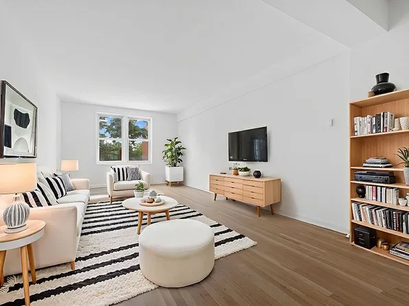 84-55 Daniels St APT 3D, Queens, NY 11435