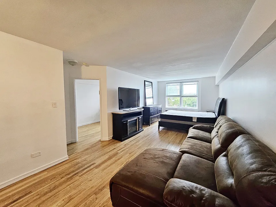 2610 Ocean Pkwy #5G