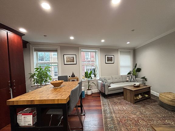 5th image of 137 Salem St APT 3