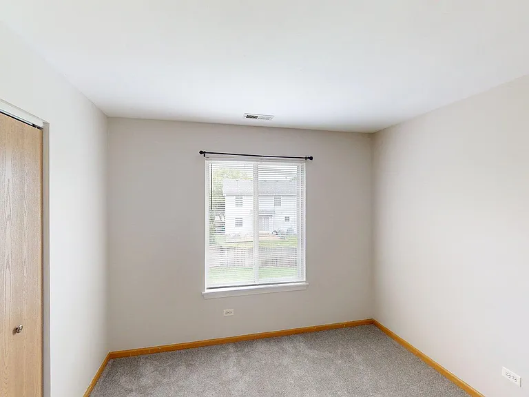 2529 Stonybrook Dr — Photo 12
