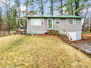 49 Hasson St, Farmingdale, ME 04344