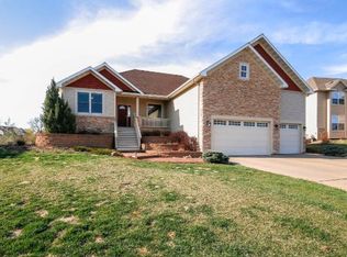 6433 Pheasant Hills Dr, Lino Lakes, MN 55038