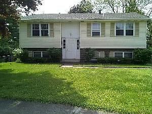 1st image of 27 Wesleyan Ct #B