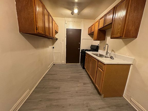4th image of 7048 S Michigan Ave #2B