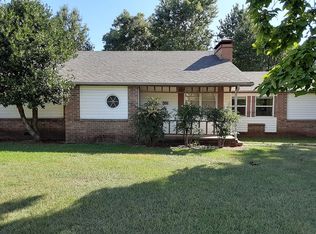 301 E 11th St, Claremore, OK 74017