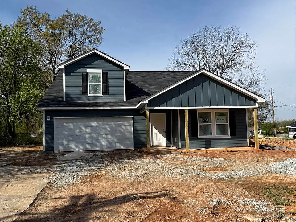 1st image of 200 N Old Laurens Rd