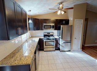 104 Doris Ave, Warwick, RI 02889