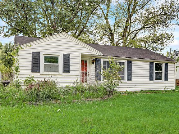 3rd image of 1614 S Oakdale Dr