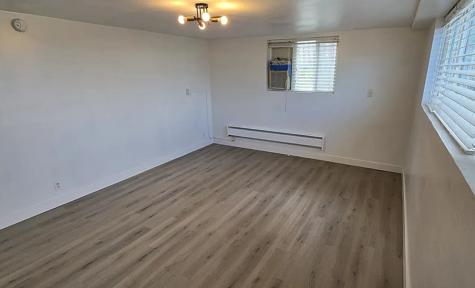 615 S Grand St — Photo 3