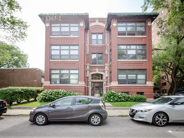 1367 E 56th St #1, Chicago, IL 60637