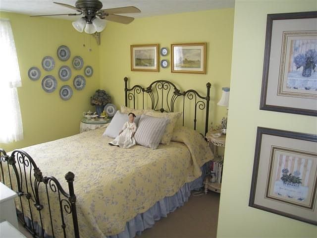 Bedroom #1