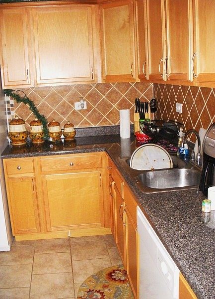 1st image of 3172 N Hudson Ave #K2