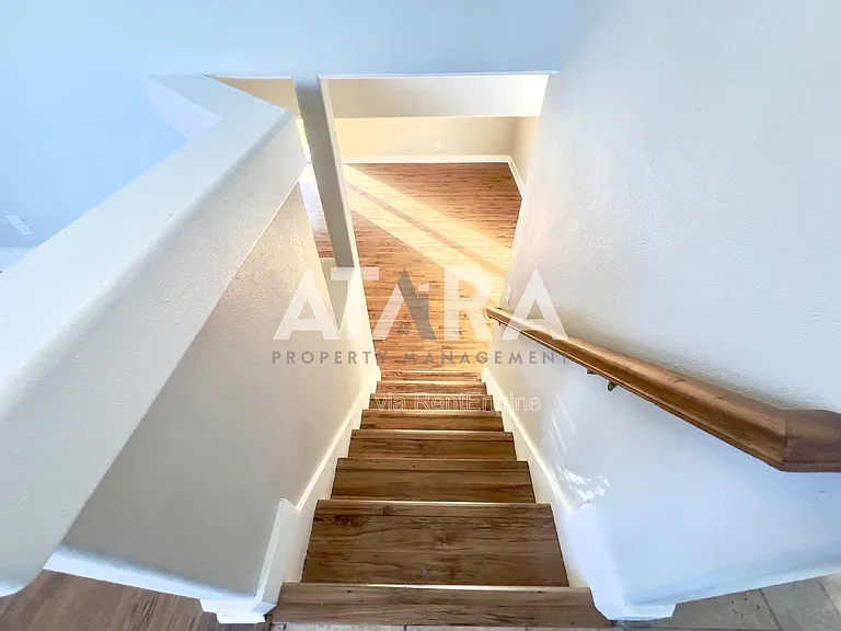 10912 S Poplar Brook Pl — Photo 36