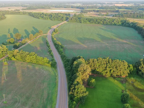 8622 Millington Arlington Rd, Millington, TN 38053