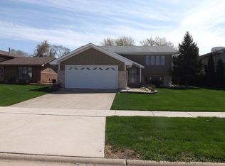 619 Gavin Ave, Romeoville, IL 60446