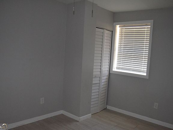 5th image of 1125 W West Ave SW #1125
