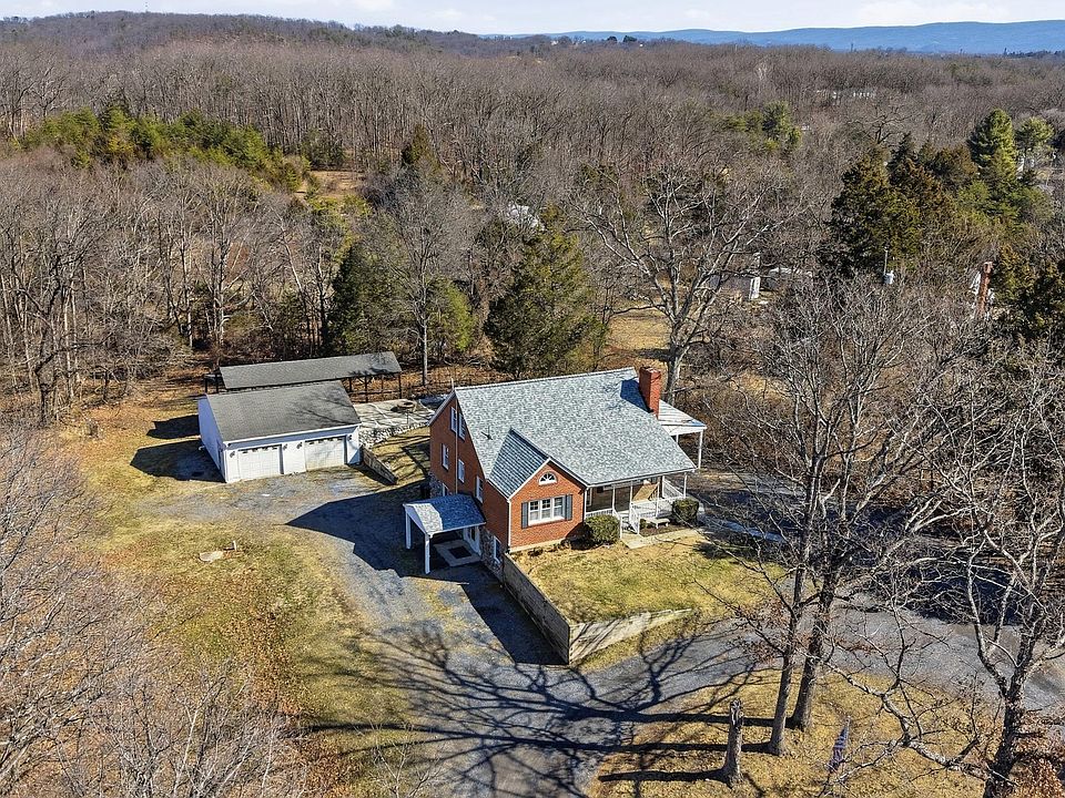 1st image of 1064 Strasburg Rd