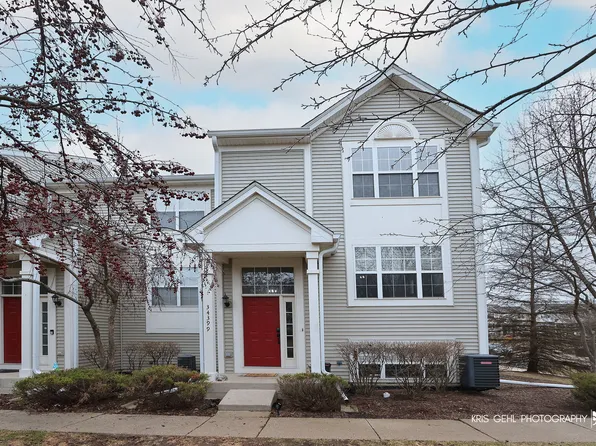 34399 N Barberry Ct, Round Lake, IL 60073