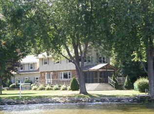 4006 Pitzen Rd, Johnsburg, IL 60051