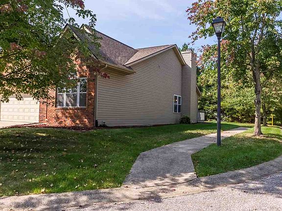 2nd image of 1300 S Hearthstone Ct