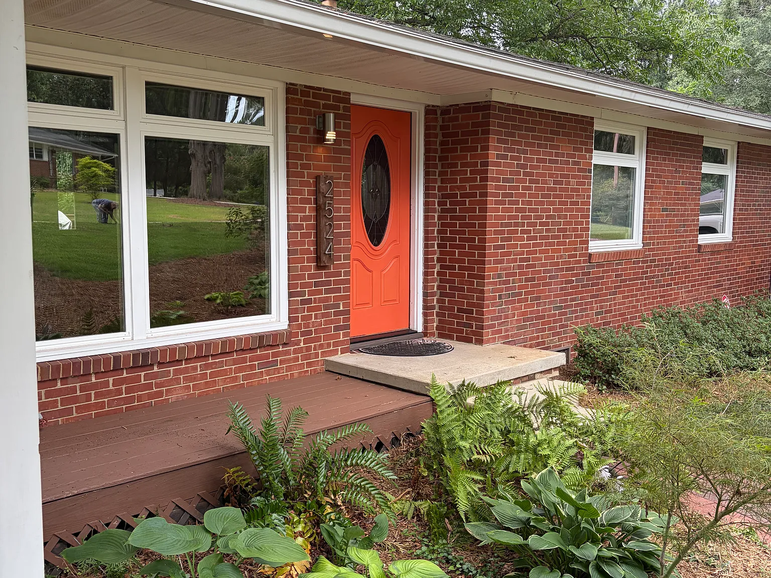 3 bed, 1.5 bath, 1100 sqft, $1,750 — Photo 2