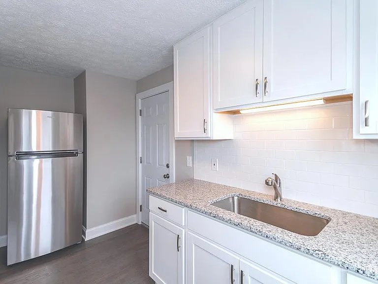 17011 Albers Ave #1 — Photo 14