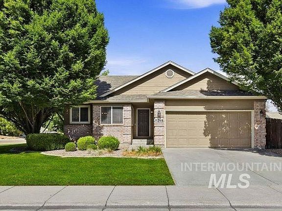 3rd image of 11248 W Red Maple Dr