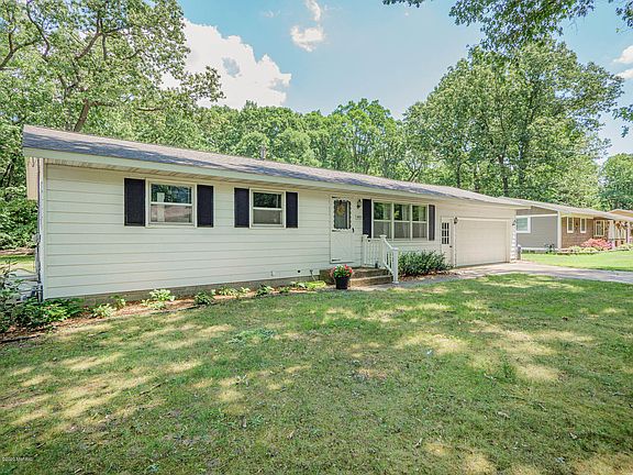2nd image of 14314 Villa Ct