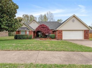 2804 Ash St, Poteau, OK 74953