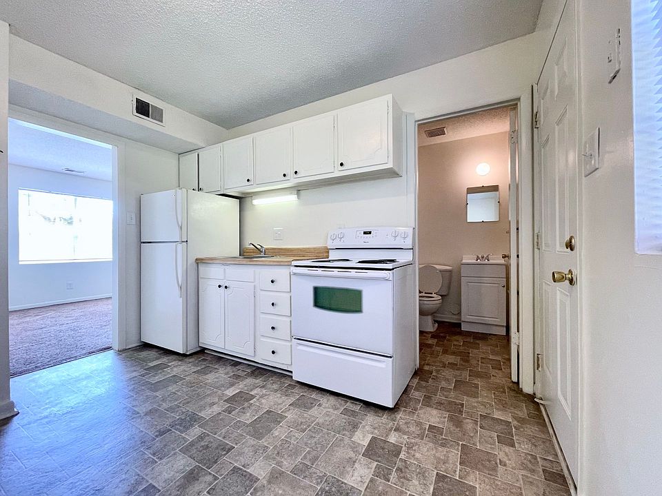 1st image of 1807 Sherwood St #1807D