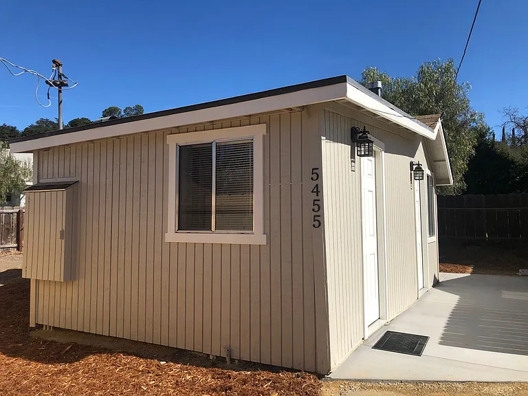 5455-5457 San Anselmo Rd — Photo 17