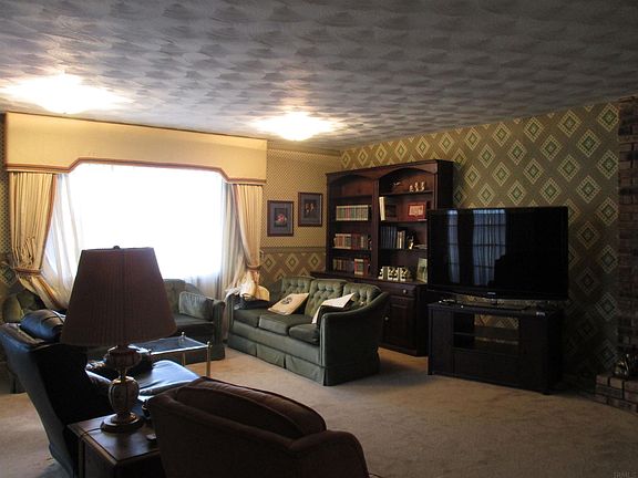5th image of 26893 Heather Ln