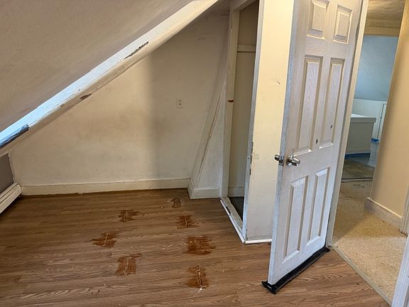 bedroom 2-2