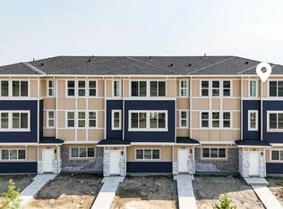 33 Merganser Dr W, Chestermere, AB T1X 1K9