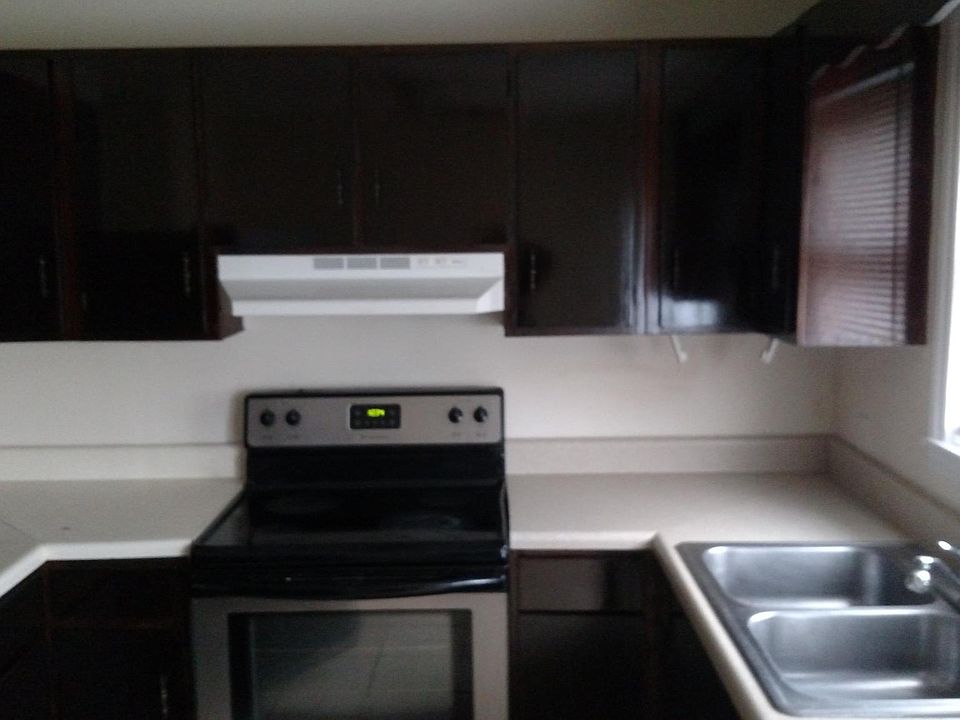 2nd image of 1100 W Fisher St APT 15