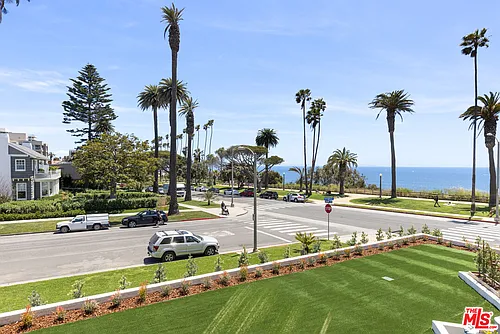 311 Ocean Ave #203 Photo 1