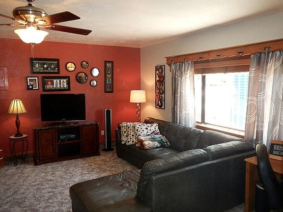 4th image of 647 Marquis Dr NE