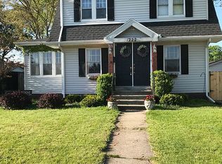 1222 E South St, South Bend, IN 46615