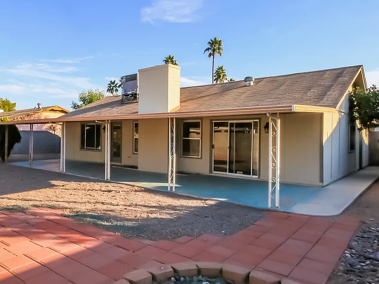 3060 E Emelita Ave — Photo 16