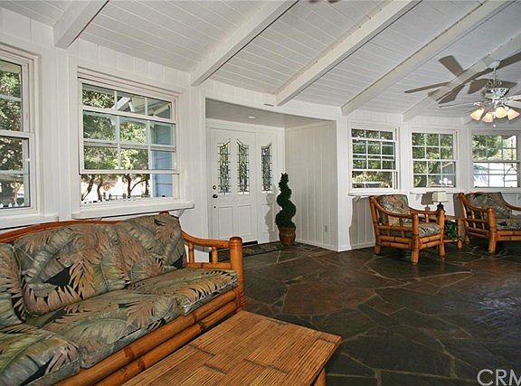 Entrance into "front room" with beautiful details.