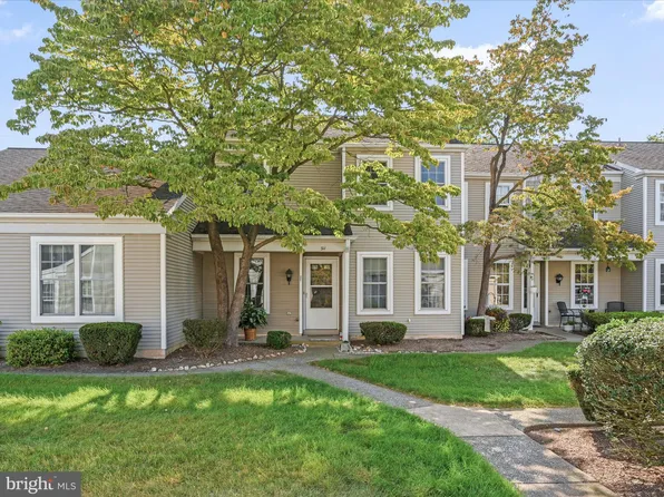 311 Barrington Ct #U-0141, Palmyra, PA 17078