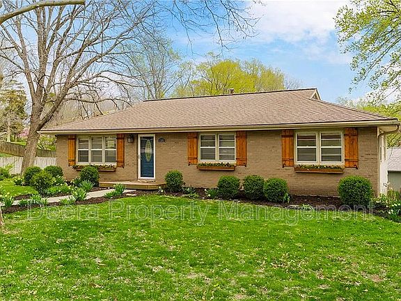 2nd image of 1305 Craig Dr