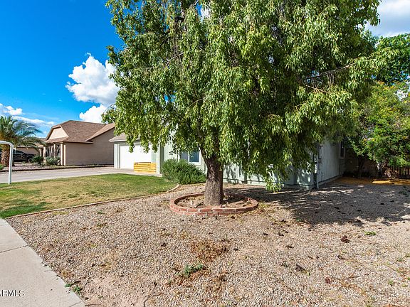 3rd image of 13233 N 55th Dr