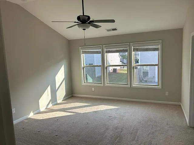 1235 Foxcroft Ln — Photo 17