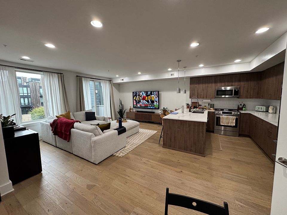 Living Room & Kitchen