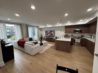 625R N 6th St #R, Philadelphia, PA 19123